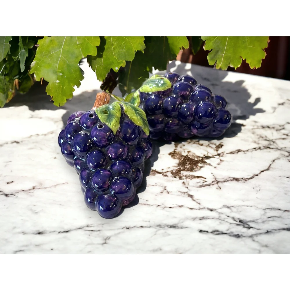V Vintage Grape Salt and Pepper Shaker Grapevine Home Decor Idea Collectible